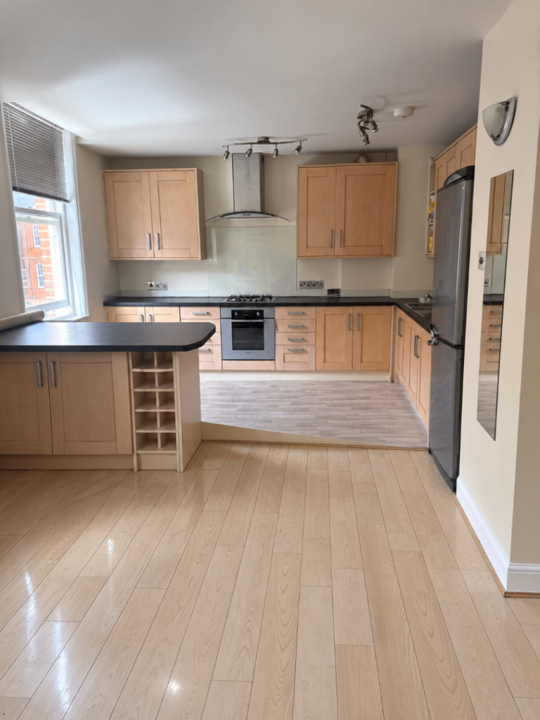 🏡 2 Bedroom First-Floor Flat To Rent – Wandsworth, SW18