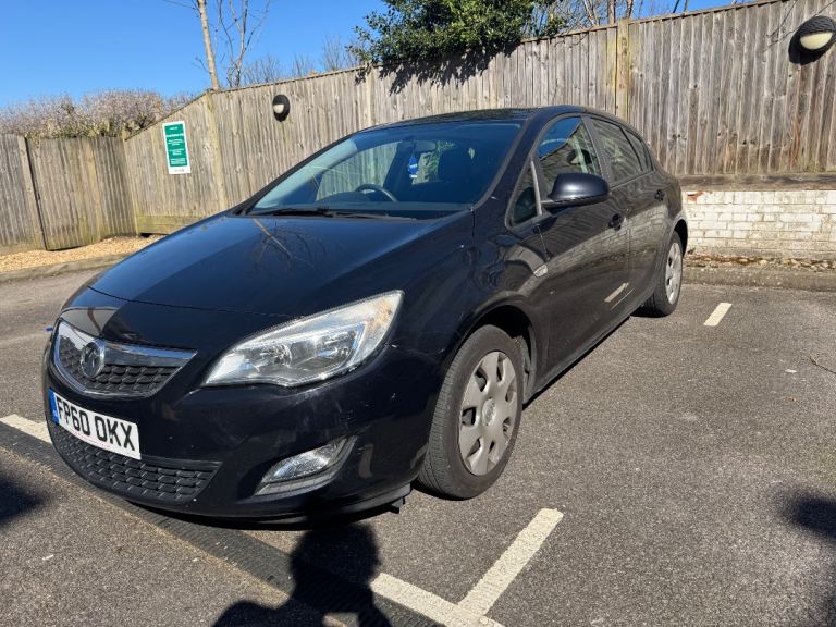 Vauxhall astra 2011