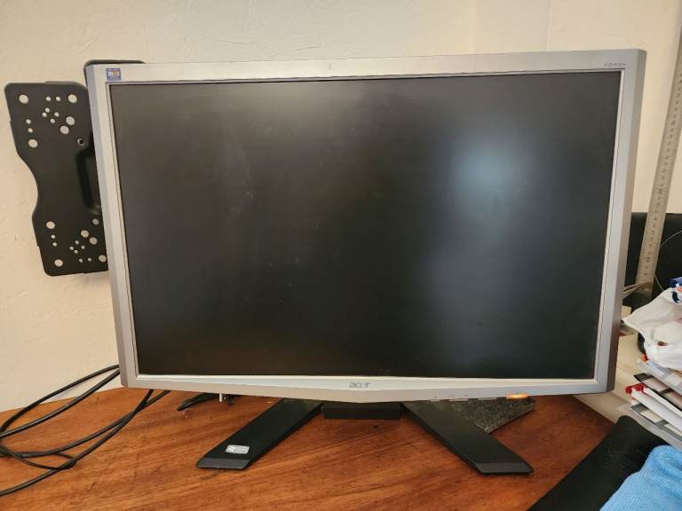 Acer Computer Monitor - Silver, Good Condition