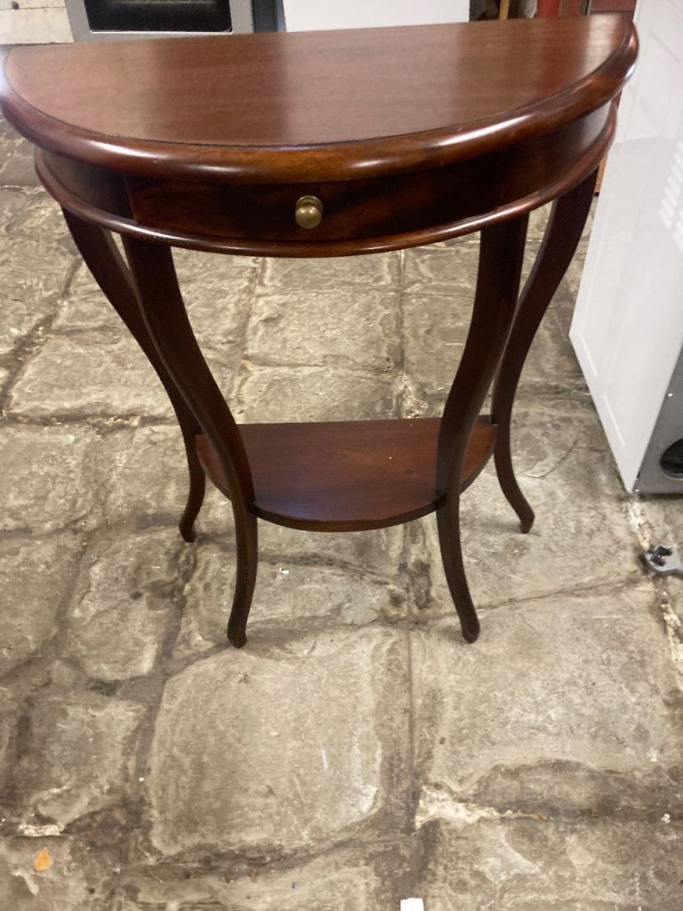 1/2 circle hall table 
