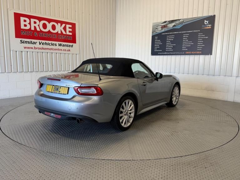 2018 Fiat 124 Spider 1.4 MultiAir Lusso Euro 6 2dr CONVERTIBLE Petrol Manual