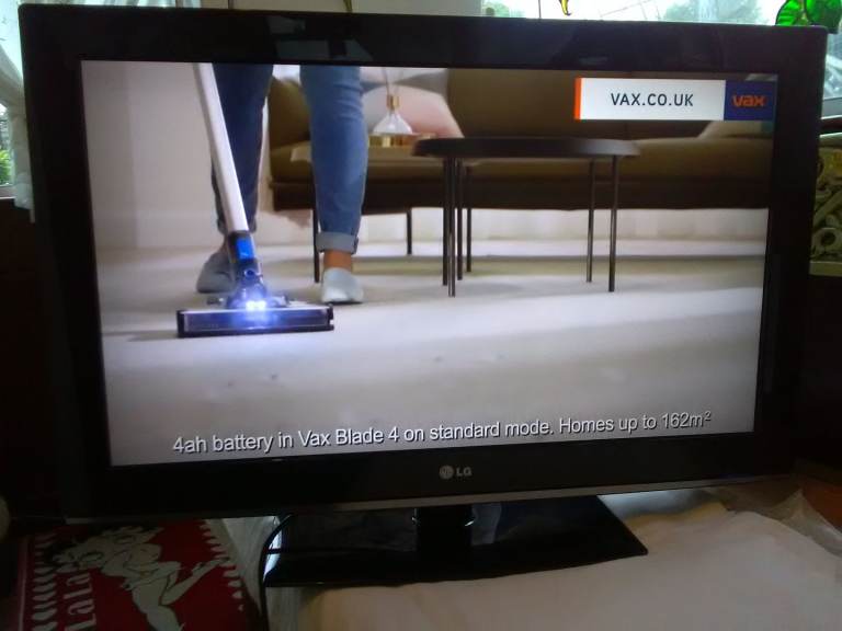 image for LG 32" SLIMLINE FULL HD 1080P FREEVIEW HD TV 