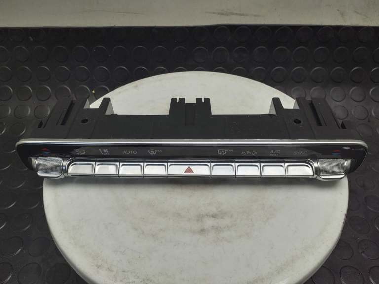 Mercedes B Class A/C Heater Control Panel 2019-2023 A2479055902