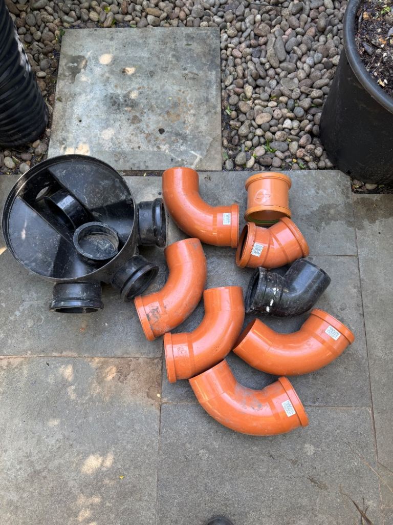 Drainage fittings bits 450 chamber base bends couplers 