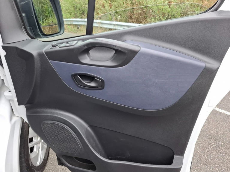 VAUXHALL VIVARO 1.6 CDTi 2900 2015