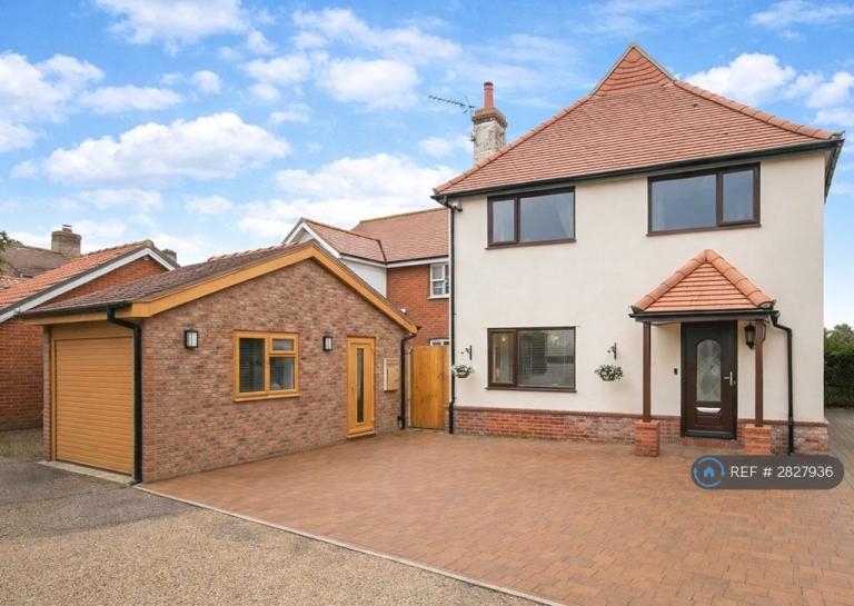 4 bedroom house in Old School Close, Clacton-On-Sea, CO16 (4 bed) (#2827936)