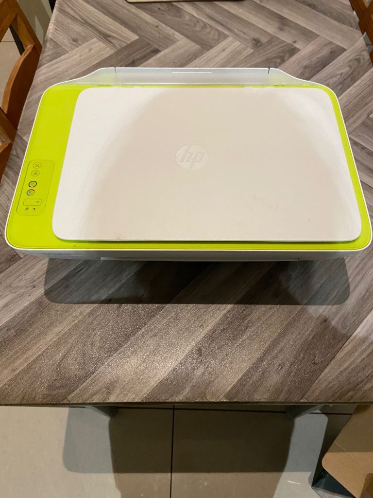 HP DeskJet 2132 All-in-One Printer Scanner (White/Lime Green) - no cable no ink
