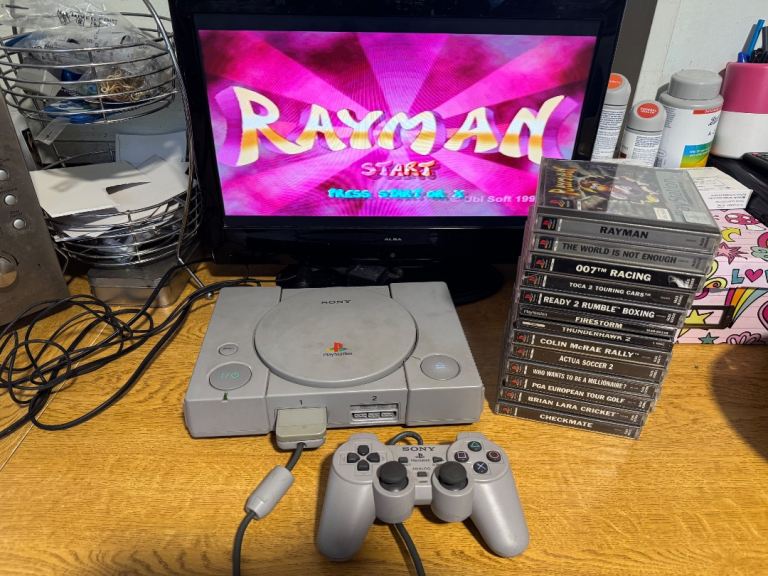Sony ps1 playstation console & games 