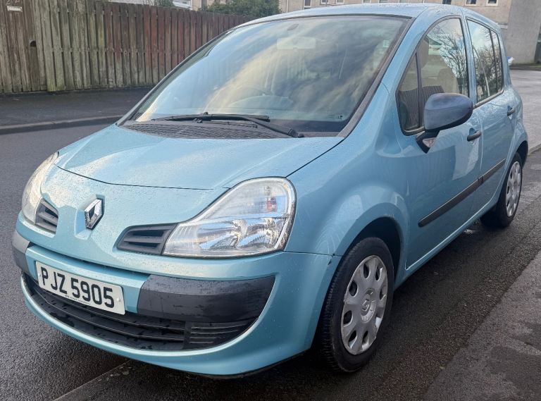 Renault, GRAND MODUS, Hatchback, 2009, Manual, 1461 (cc), 5 doors