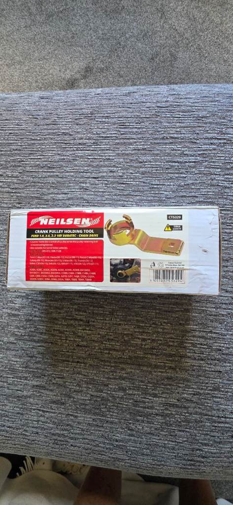 Crank Pulley Holding Tool
