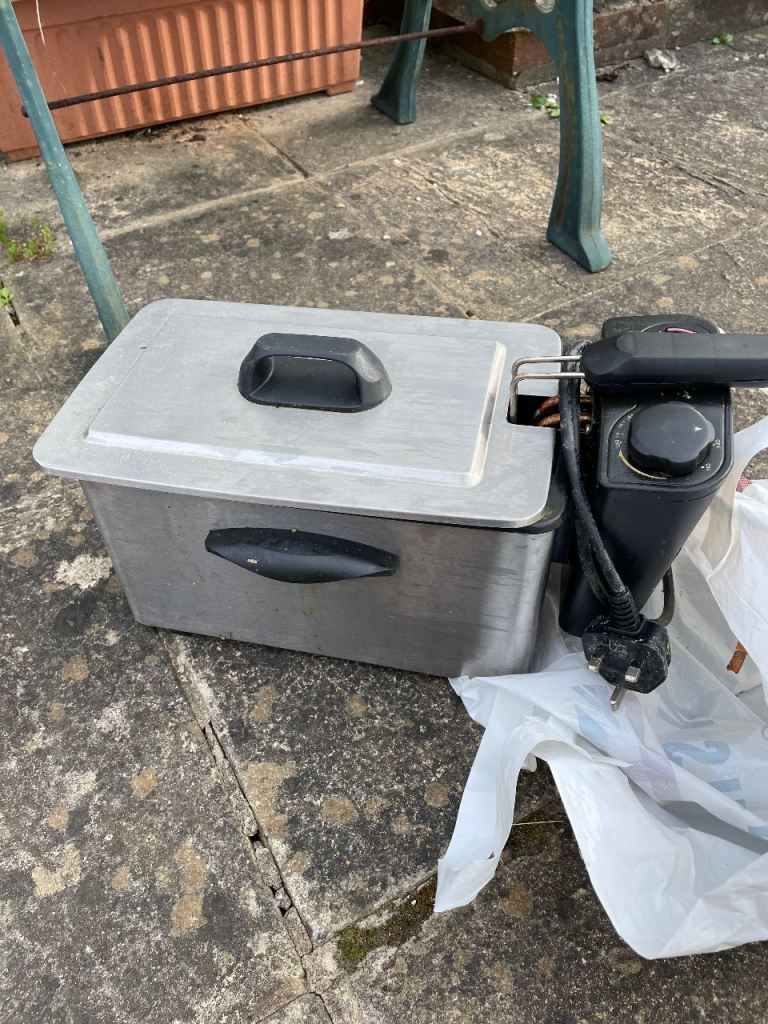 Deep fat fryer