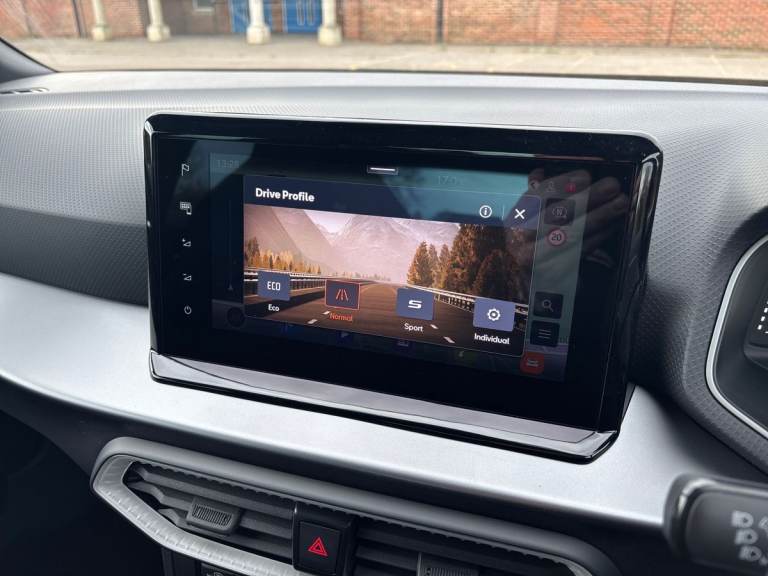 2025 SEAT Arona 1.0 TSI 115 FR Black Edition 5dr Hatchback PETROL Manual