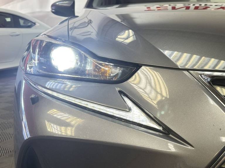 2018 Lexus IS 300h Executive Edition 4dr CVT Auto SALOON PETROL/ELECTRIC Automatic