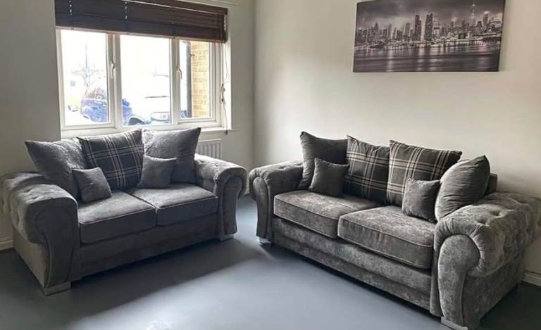BRAND NEW Verona 3+2 sofa set scatter back - Available in a variety of colours