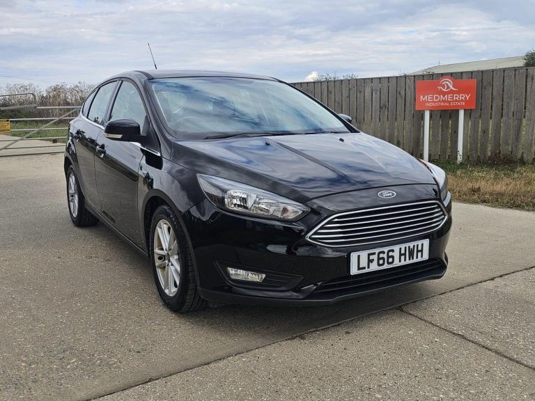 2016 Ford Focus 1.0T EcoBoost Zetec Auto Euro 6 (s/s) 5dr HATCHBACK Petrol Automatic