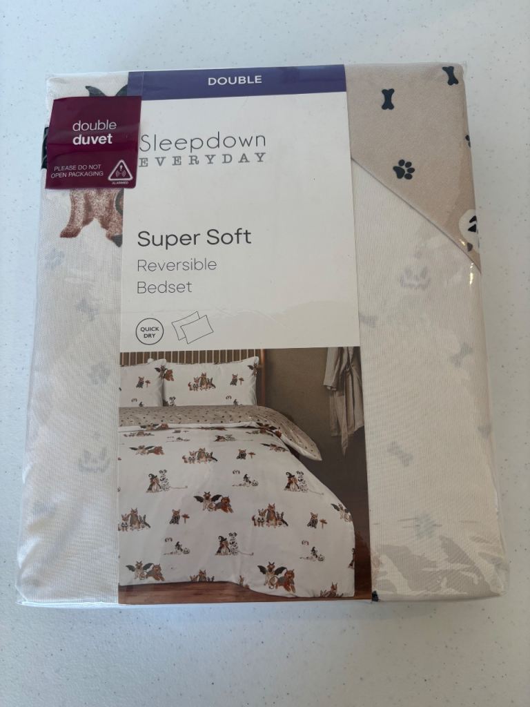 New Sleepdown Everyday Double Duvet Set – Super Soft Reversible Bedset