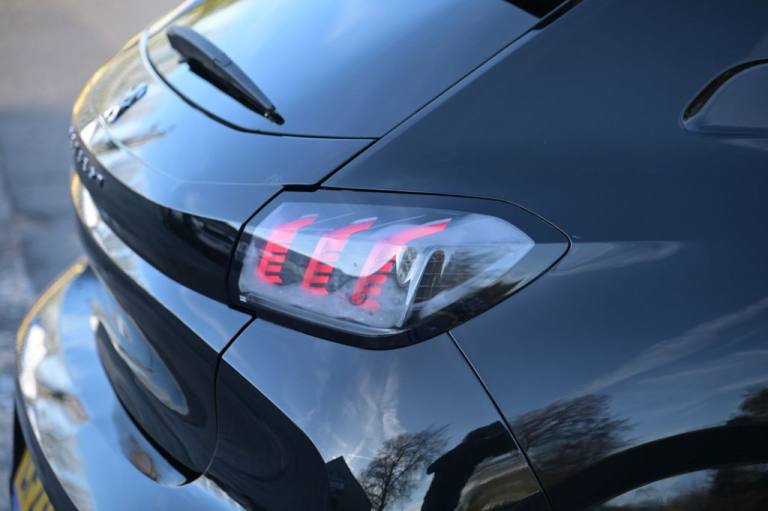 2023 Peugeot 208 1.2 PureTech Allure Premium + Hatchback 5dr Petrol EAT Euro 6 (s/s) (130 ps Hatc...