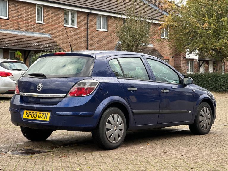 2009 Vauxhall Astra Life Automatic 1.8L 46,000 Miles Full Service History 1YR NEW MOT ONLY 1 OWNER