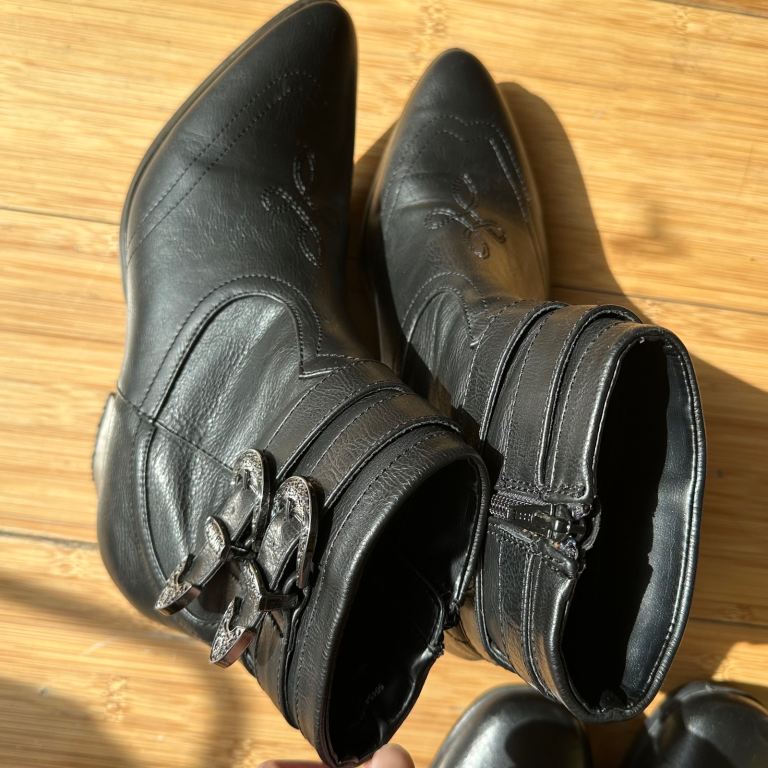 Boots 