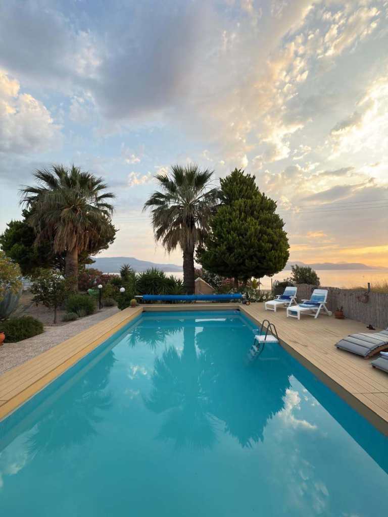 House in Greece (front of the sea), Lichada, Evia
