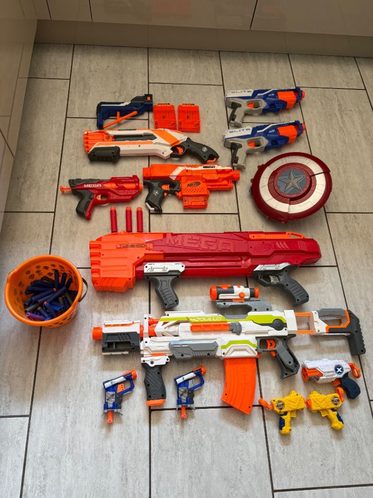 Nerf gun bundle including Captain America