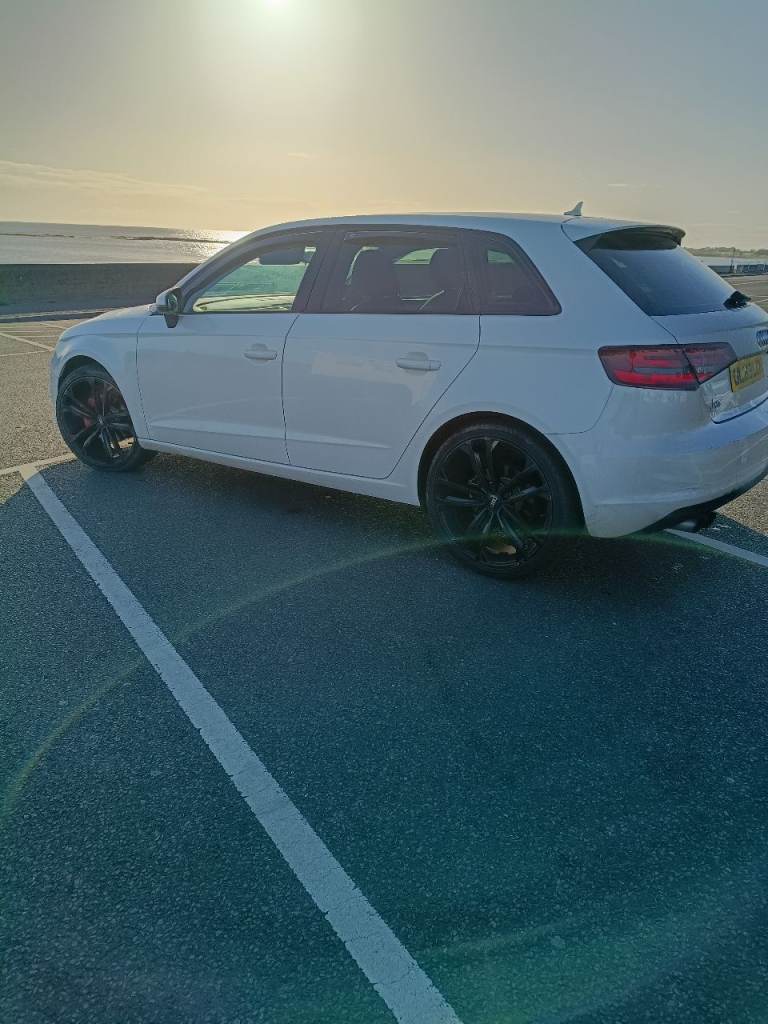 Audi, A3, Hatchback, 2014, Manual, 1968 (cc), 5 doors