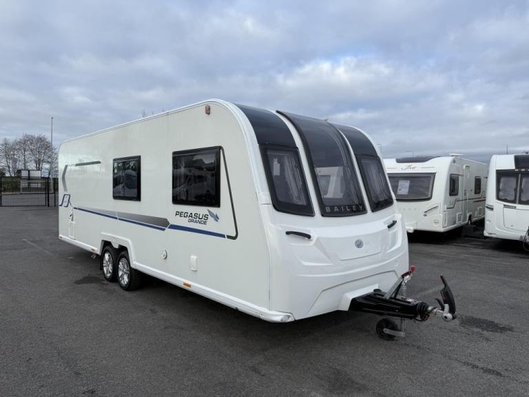 2020 BAILEY GRANDE PALERMO TOURING CARAVAN - 6 BERTH