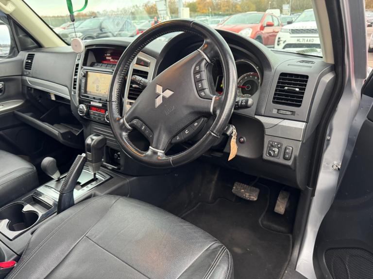 2015 Mitsubishi Shogun 3.2 DI-DC [187] SG4 5dr Auto ESTATE Diesel Automatic