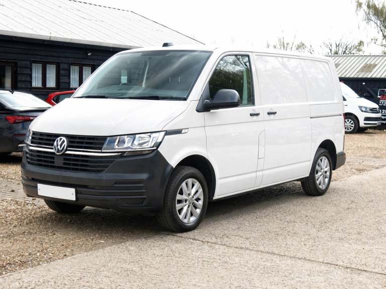 VOLKSWAGEN TRANSPORTER T6.1 AIRCON STARTLINE EURO 6 T32 SWB White Manual Diesel