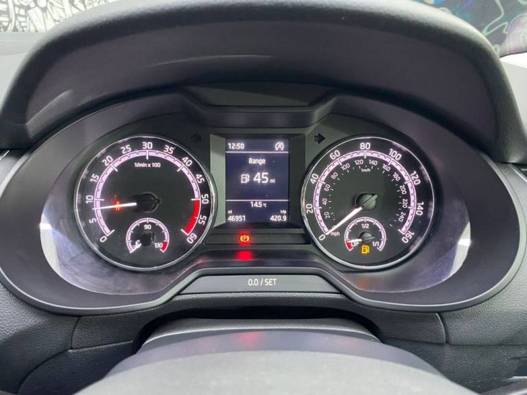 2018 Skoda Octavia 1.6 TDI SCR SE Hatchback 5dr Diesel Manual Euro 6 (s/s) (115 ps) Hatchback Die...