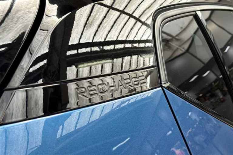 2021 Volvo XC40 1.5 T5 Recharge PHEV R DESIGN Pro 5dr Auto ESTATE PETROL/ELECTRIC Automatic