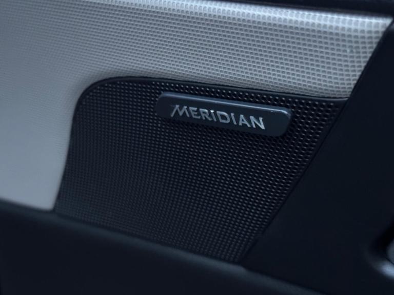 2016 Jaguar XE 2.0d [180] Portfolio 4dr Auto AWD SALOON DIESEL Automatic