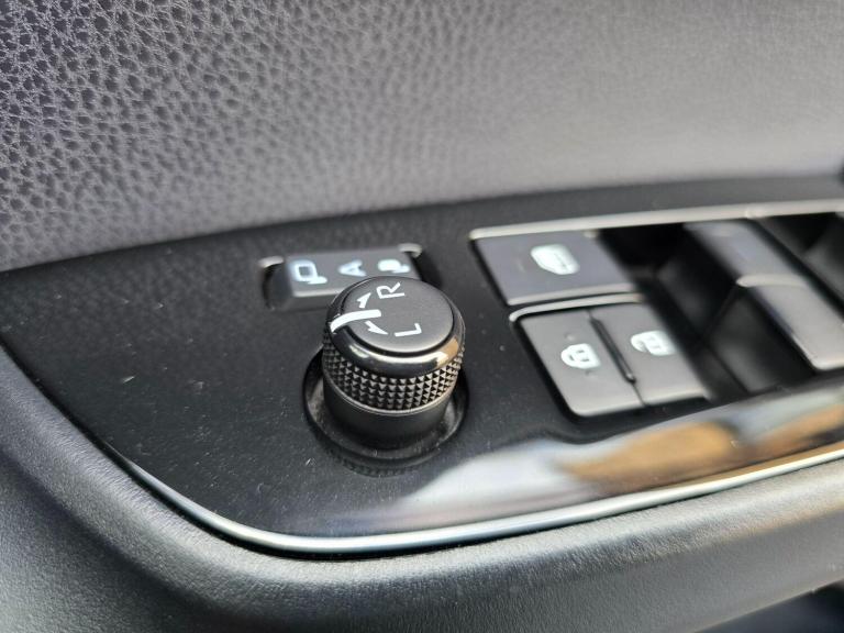  Toyota Prius 1.8 VVT-h Excel Hatchback 5dr Petrol Hybrid CVT Euro 6 (s/s) (122 ps) Petrol/Electr...