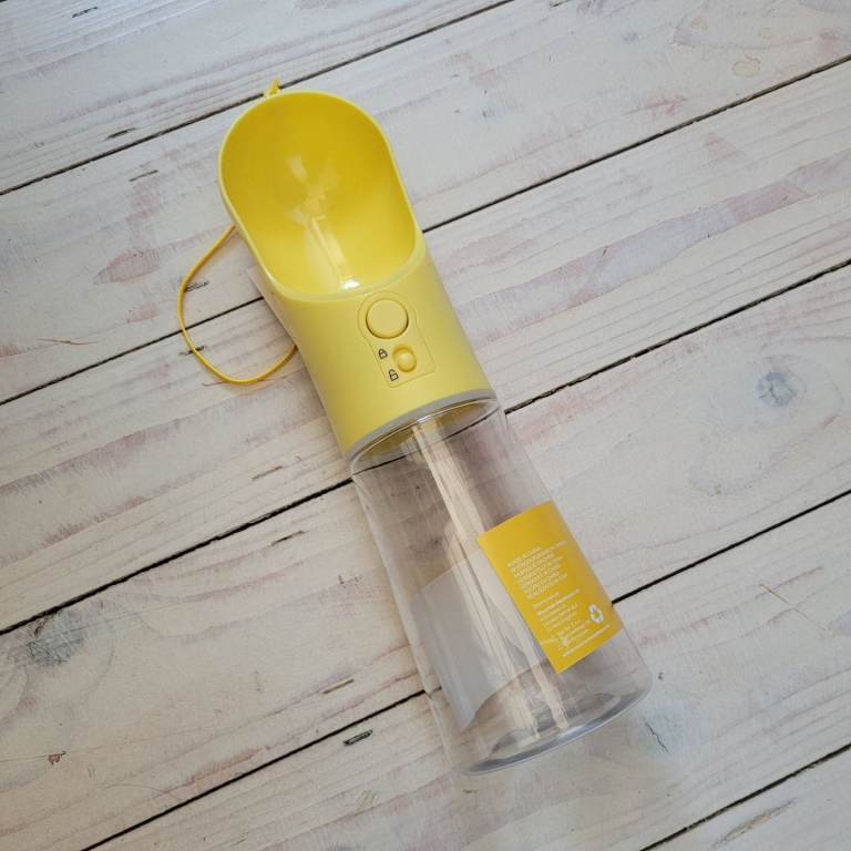 Dog Water Bottle - Water Feeder - Leak Proof