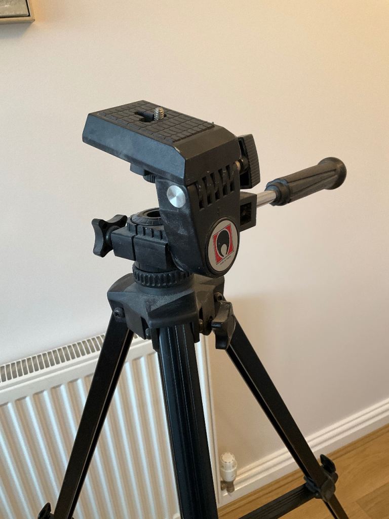 Camera tripod