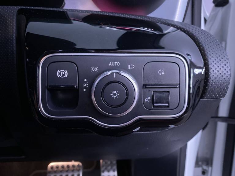 2023 73 MERCEDES-BENZ A CLASS 1.3 A180H MHEV AMG LINE (EXECUTIVE) HATCHBACK 5DR 