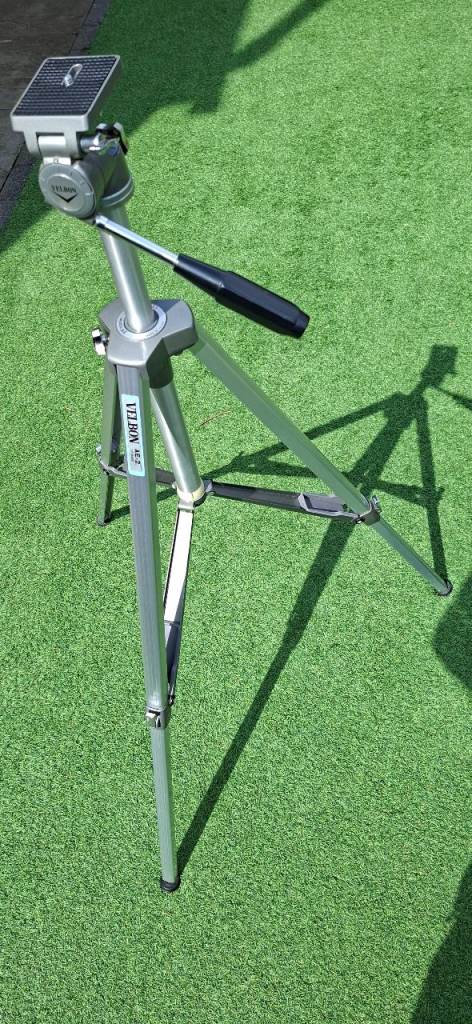 Velbon Model AE2 Professional Aluminium Camera Tripod