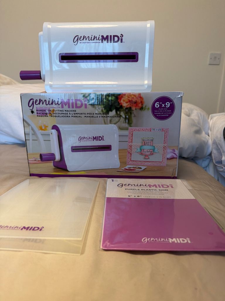 Gemini midi die cutting machine 