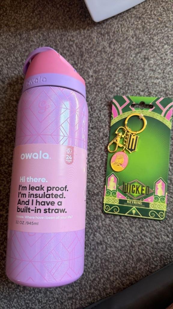 Owala Water Bottle – Pink, Insulated with Straw