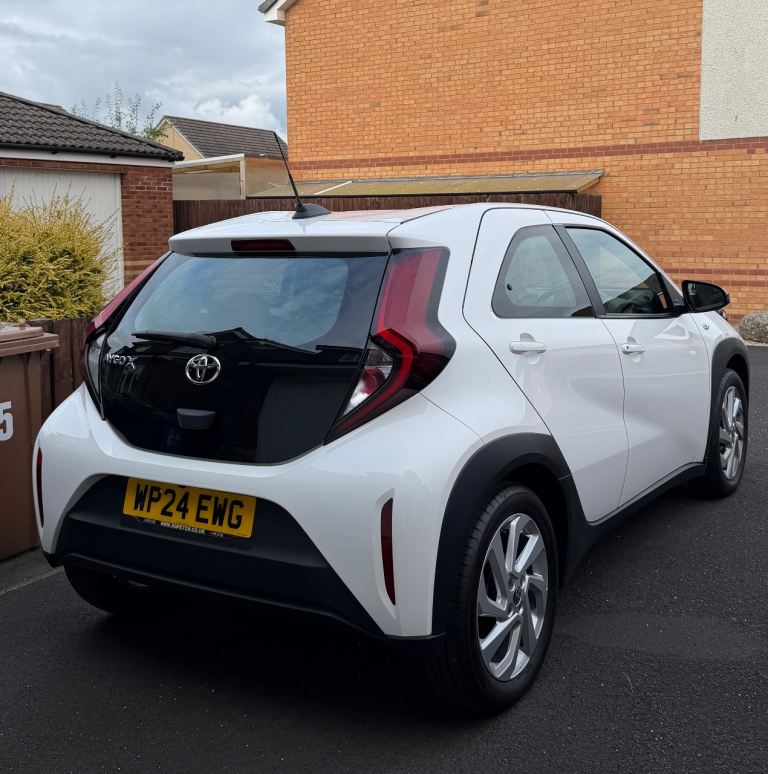 Toyota, AYGO X, Hatchback, 2024, Other, 998 (cc), 5 doors