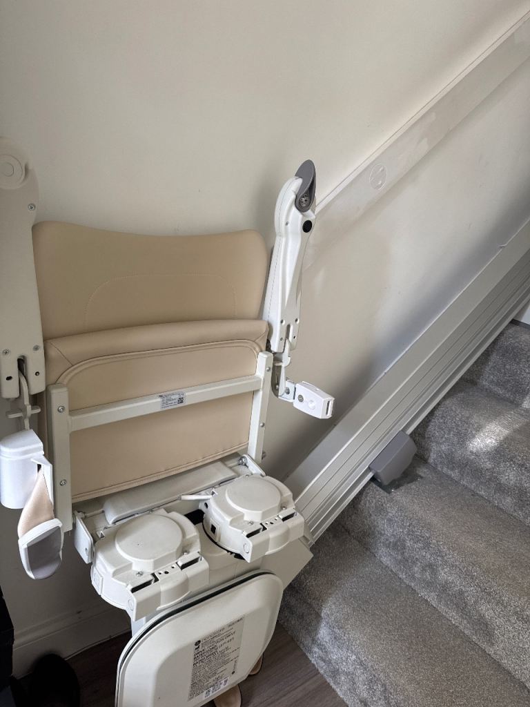 Stairlift Handicare 1100 Slide Track