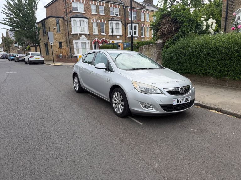 Vauxhall, ASTRA,AUTOMATIC 2011, 1598 (cc), 5 doors