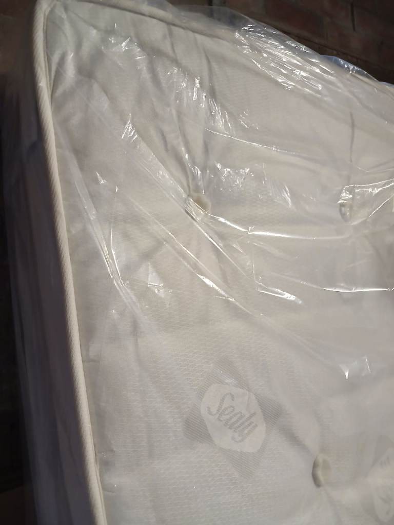 Single Sealy Matress