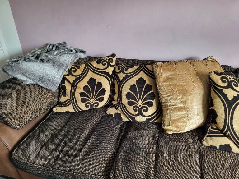 FREE DFS CORNER SOFA & FOOTSTOOL 
