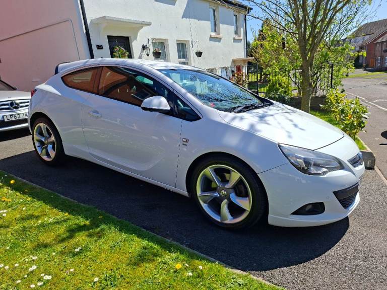 Vauxhall, ASTRA GTC, Hatchback, 2013, Manual, 1686 (cc), 3 doors