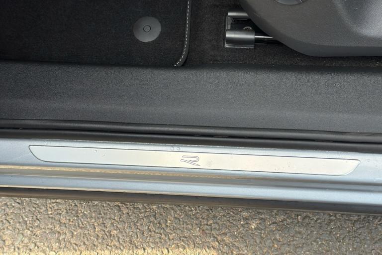  Volkswagen Tiguan 2.0 Tdi R Line Suv 5dr Diesel Dsg Euro 6 s/s 150 Ps Diesel