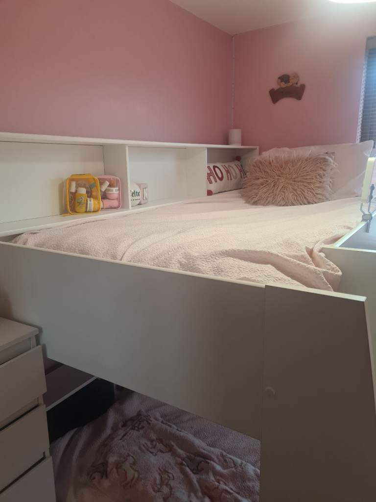 Ez living interiors Bunk bed.