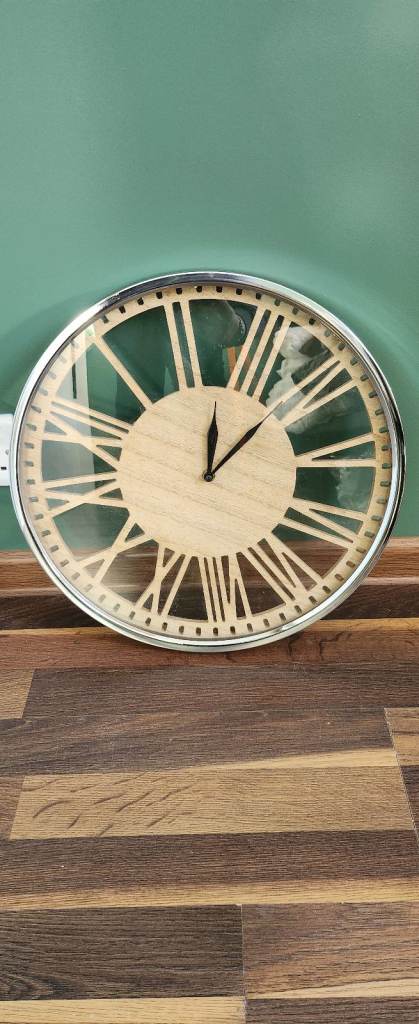 Wall clock