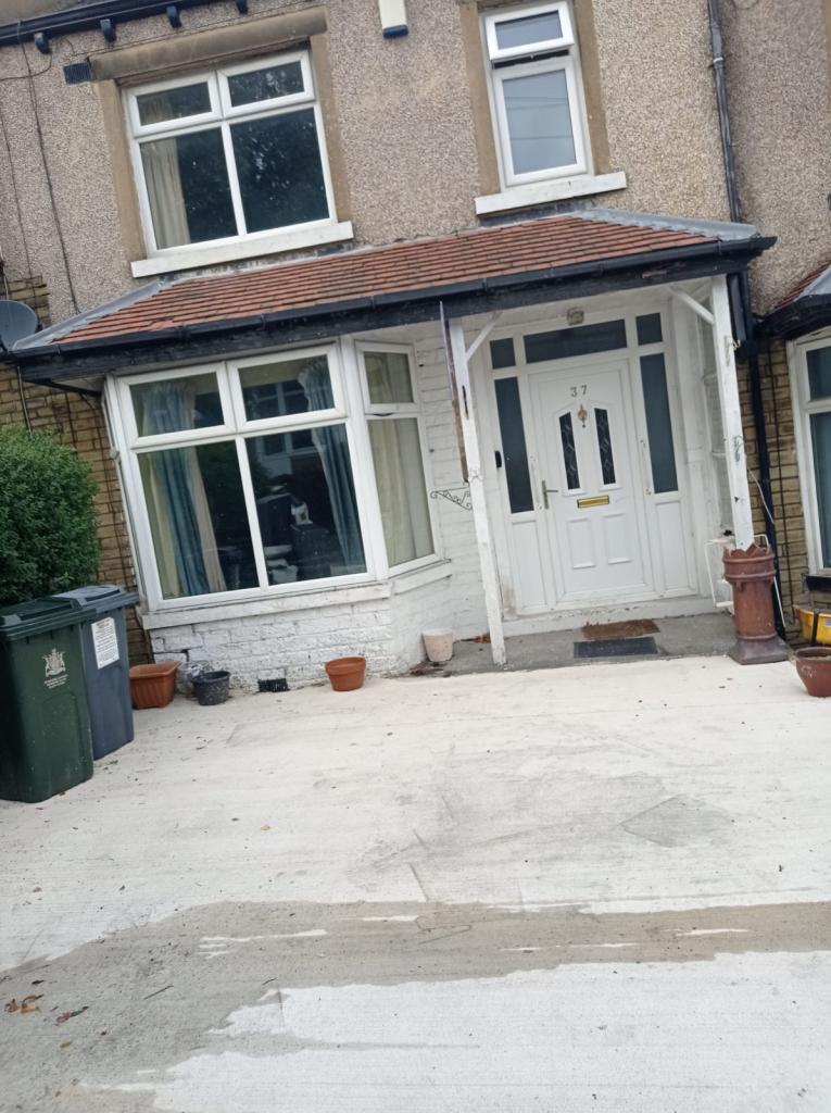 Wibsey 3 Bedroom House. To Let. BD6 1RT