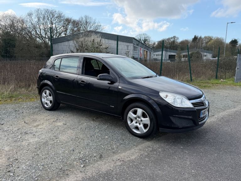 Vauxhall Astra Club 1.6 VVT - Full 12 Months MOT